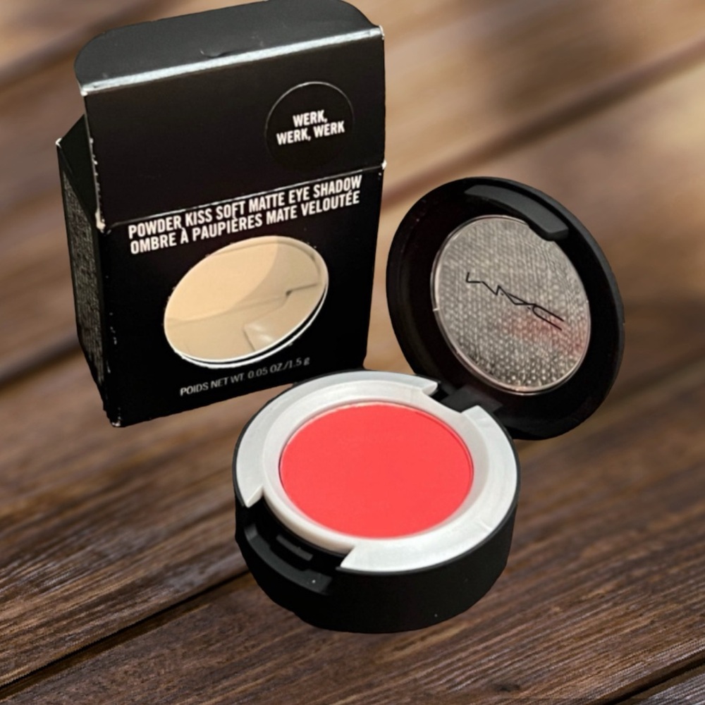 MAC Werk, Werk, Werk | Powder Kiss Soft Matte Eyeshadow | Mac Cosmetics | New
